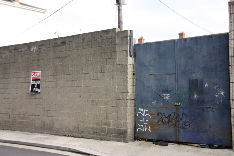 IMG_4426_a.jpg - Children at play, Dublin, Ireland