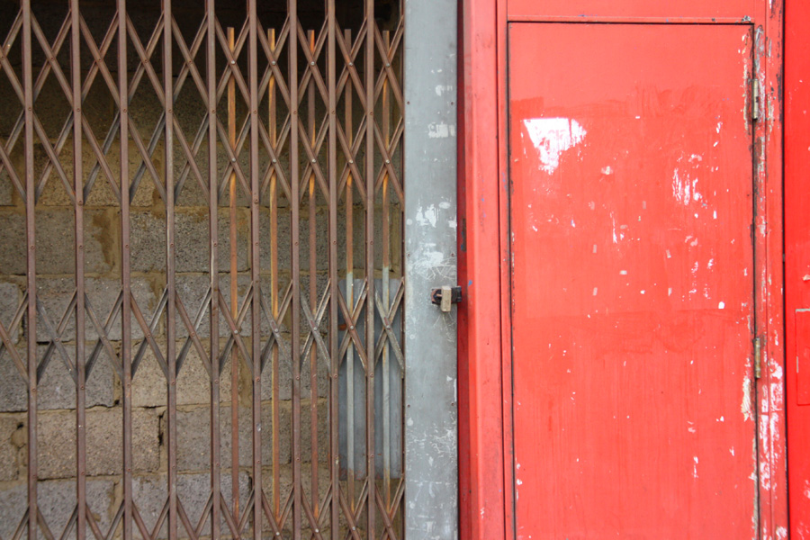 IMG_4505_a.jpg - Closed until further notice - Strand Station, London, England