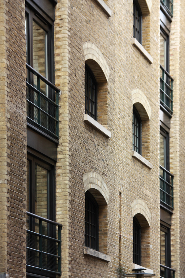 IMG_4587_a.jpg - Butler's Wharf, London, England