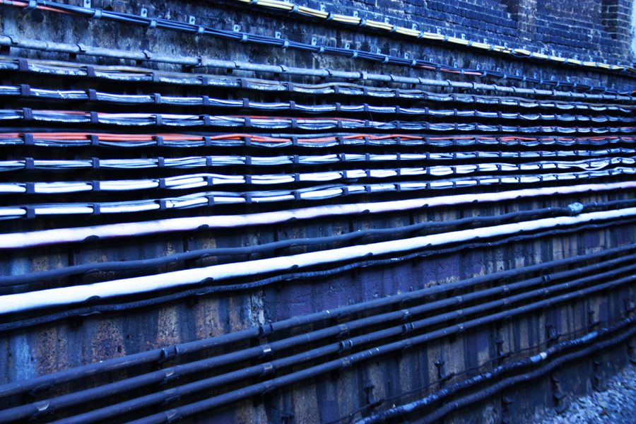 IMG_4735_a.jpg - Cables, Whitechapel Rd. Station, London, England