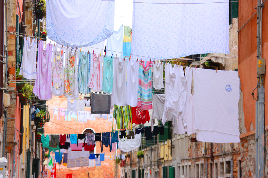 IMG_4941_a.jpg - Laundry day, Castello, Venice, Italy