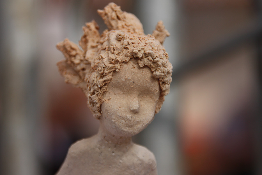 IMG_9506_a.jpg - Against the wind